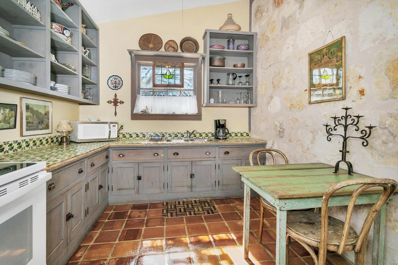 Adams Travis - 1B1Ba, Pet Friendly With Fee, Walk To Main Villa Fredericksburg Dış mekan fotoğraf