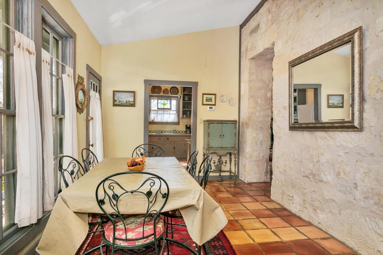 Adams Travis - 1B1Ba, Pet Friendly With Fee, Walk To Main Villa Fredericksburg Dış mekan fotoğraf